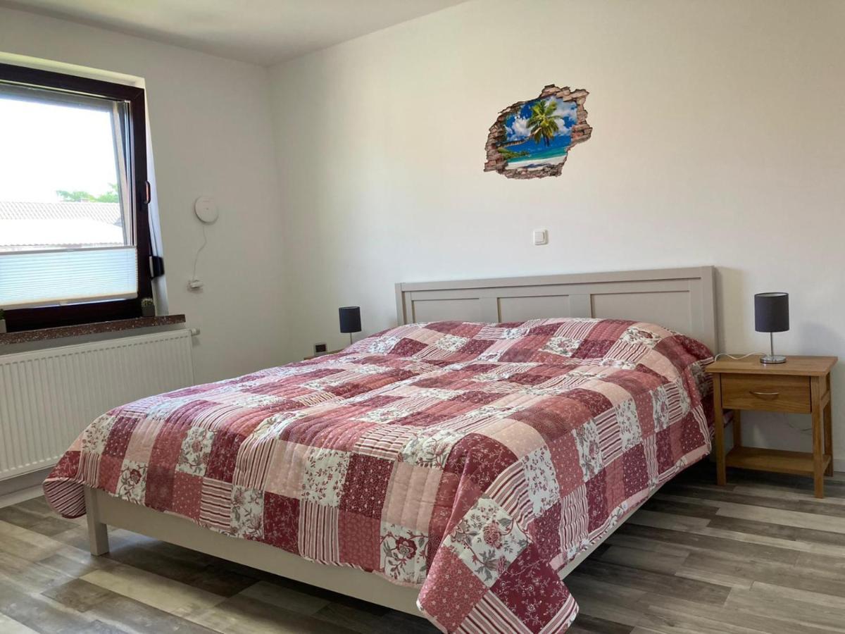 Ferienhaus Kuddel Zempin Luaran gambar